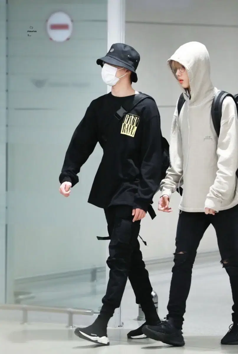 NCT 제노 바지 테크웨어 조거 카고 팬츠