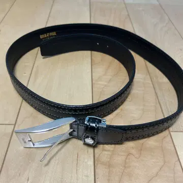 GOLD PFEIL 블랙 가죽 벨트