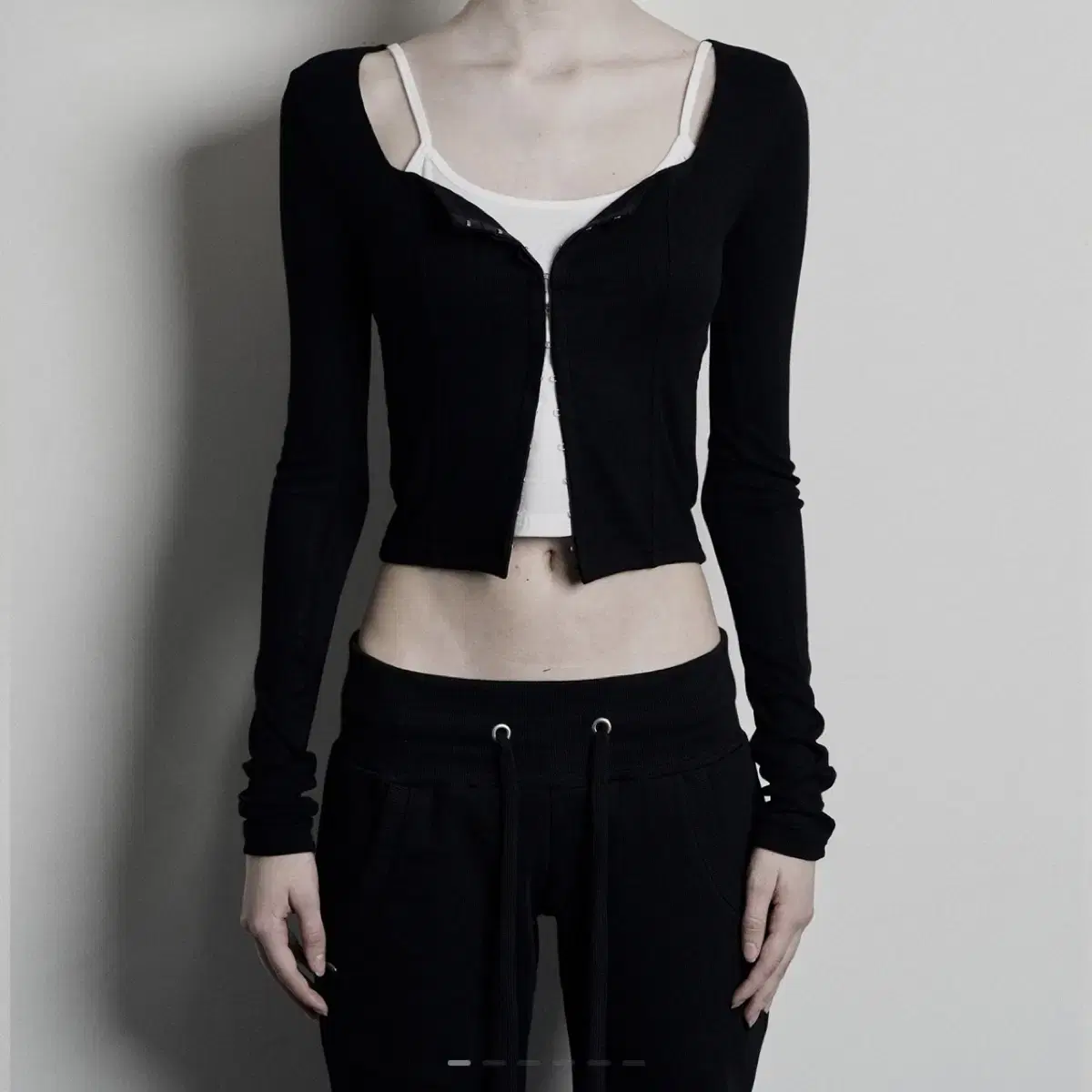 Bohemian Seoul Square Neck Cardigan, Black