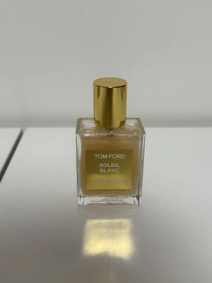 [톰포드] 솔레이블랑 쉬머링 바디오일 45ml 새상품