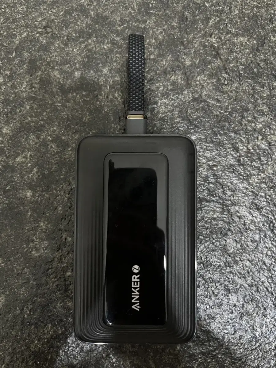 ANKER zolo  파워뱅크 30w 10,000mAh 내장케이블