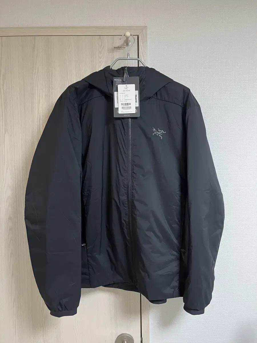 Arc'teryx Atom Hoody Black Arc'teryx Atom Hoody