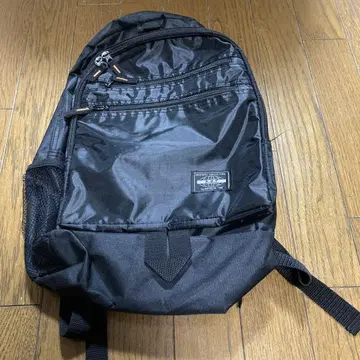 럭색 백팩 블랙 AOT