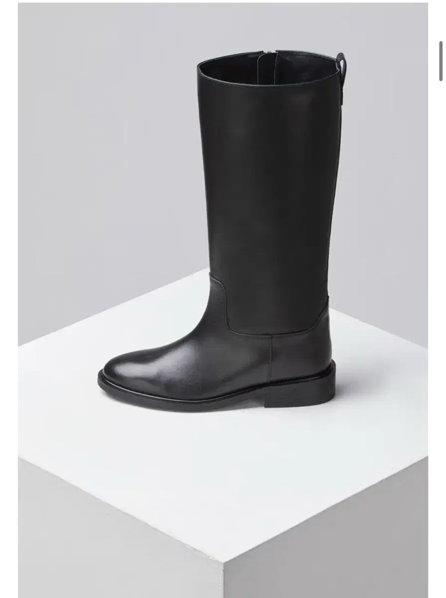 Archive App Essential boots black