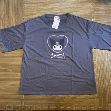 쿠로미 20주년 기념 티셔츠 3L 사이즈 다크 그레이