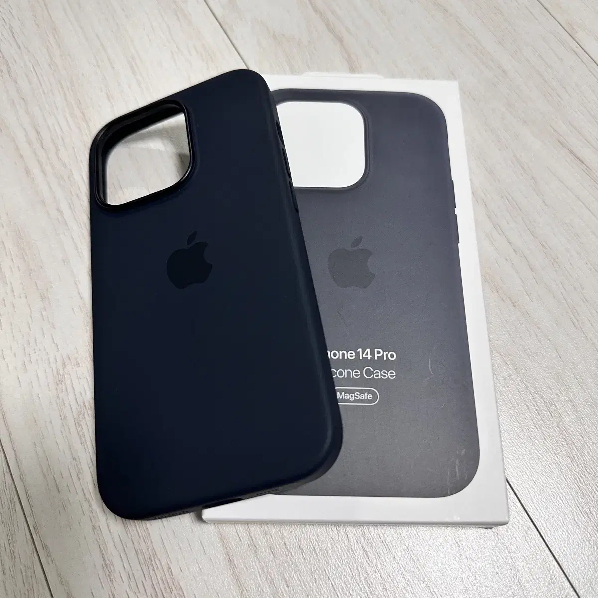 Apple정품 아이폰14pro 맥세이프 실리콘 케이스