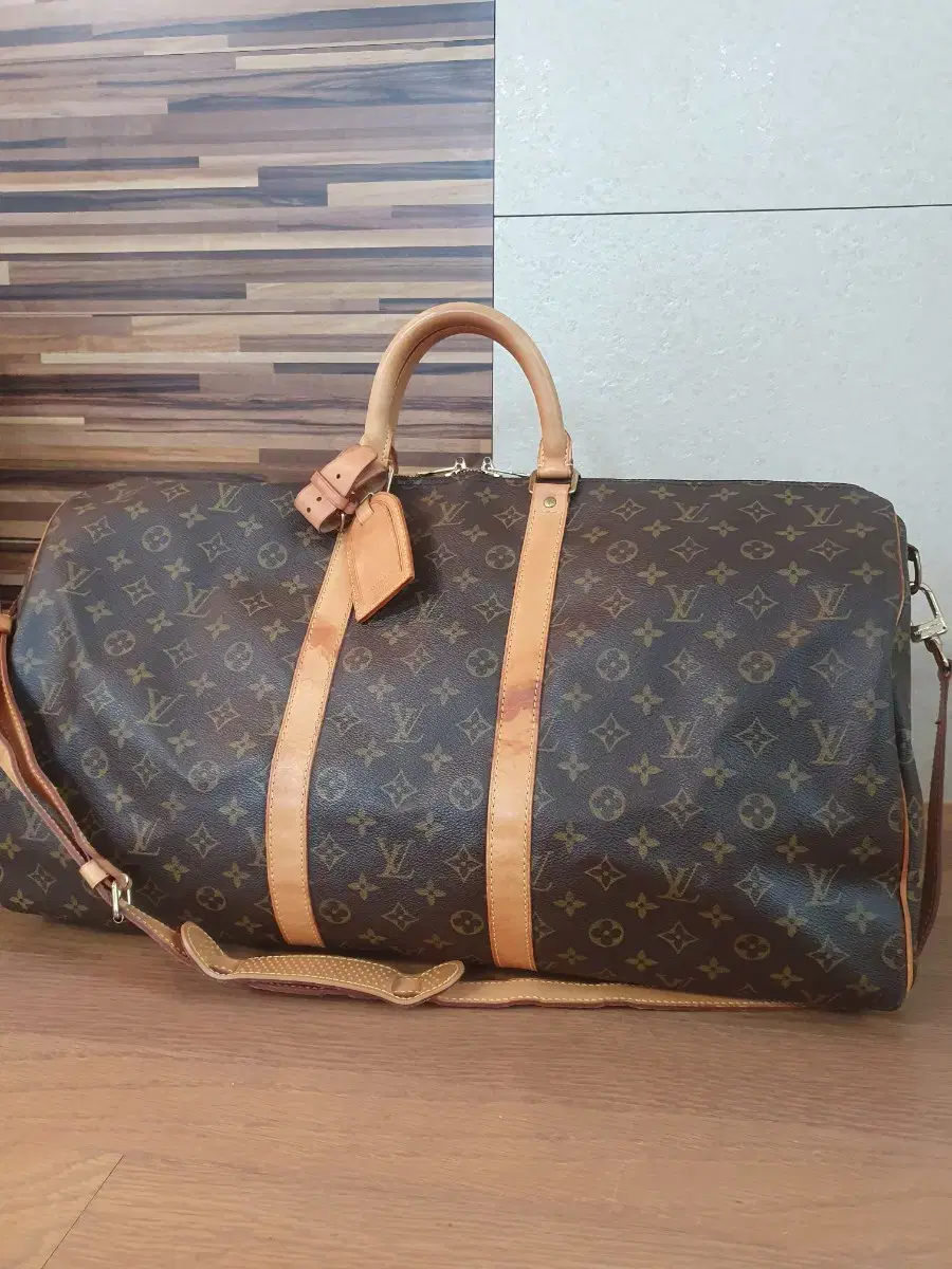 Genuine Louis Vuitton Vahn Kipol (2) (size 55)