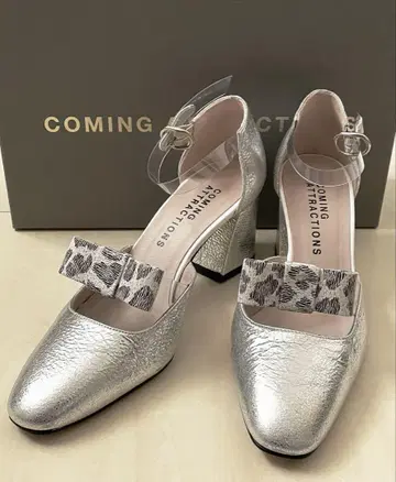 COMINGATTRACTIONS 커밍 어트랙션즈 실버 펌프스