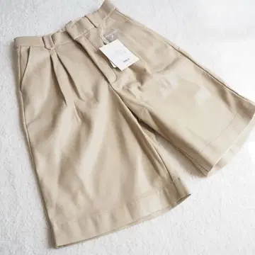 미사용 새상품 하자품 searoomlynn 가죽 팬츠 하프 베이지 S