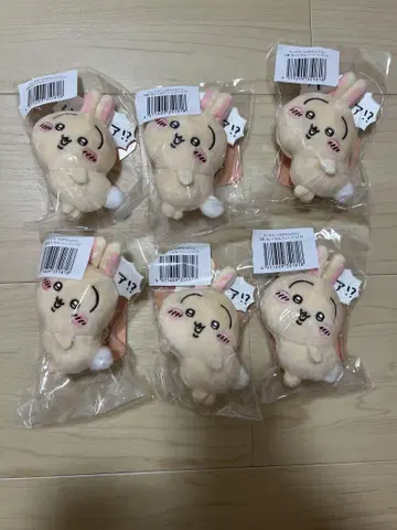 치이카와 토끼가 가득한 복권 E상 봉제 인형 배지