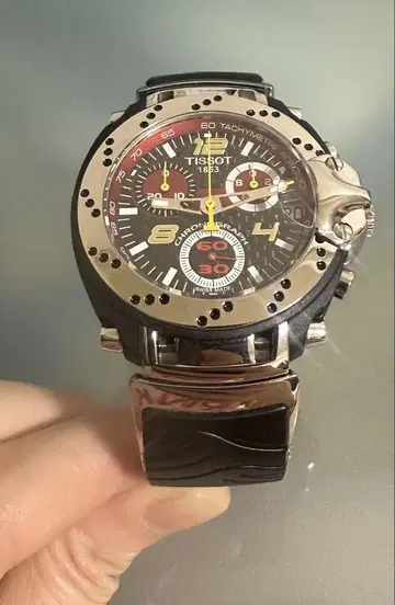 새상품급 티쏘 MotoGP 한정판 모델 손목시계