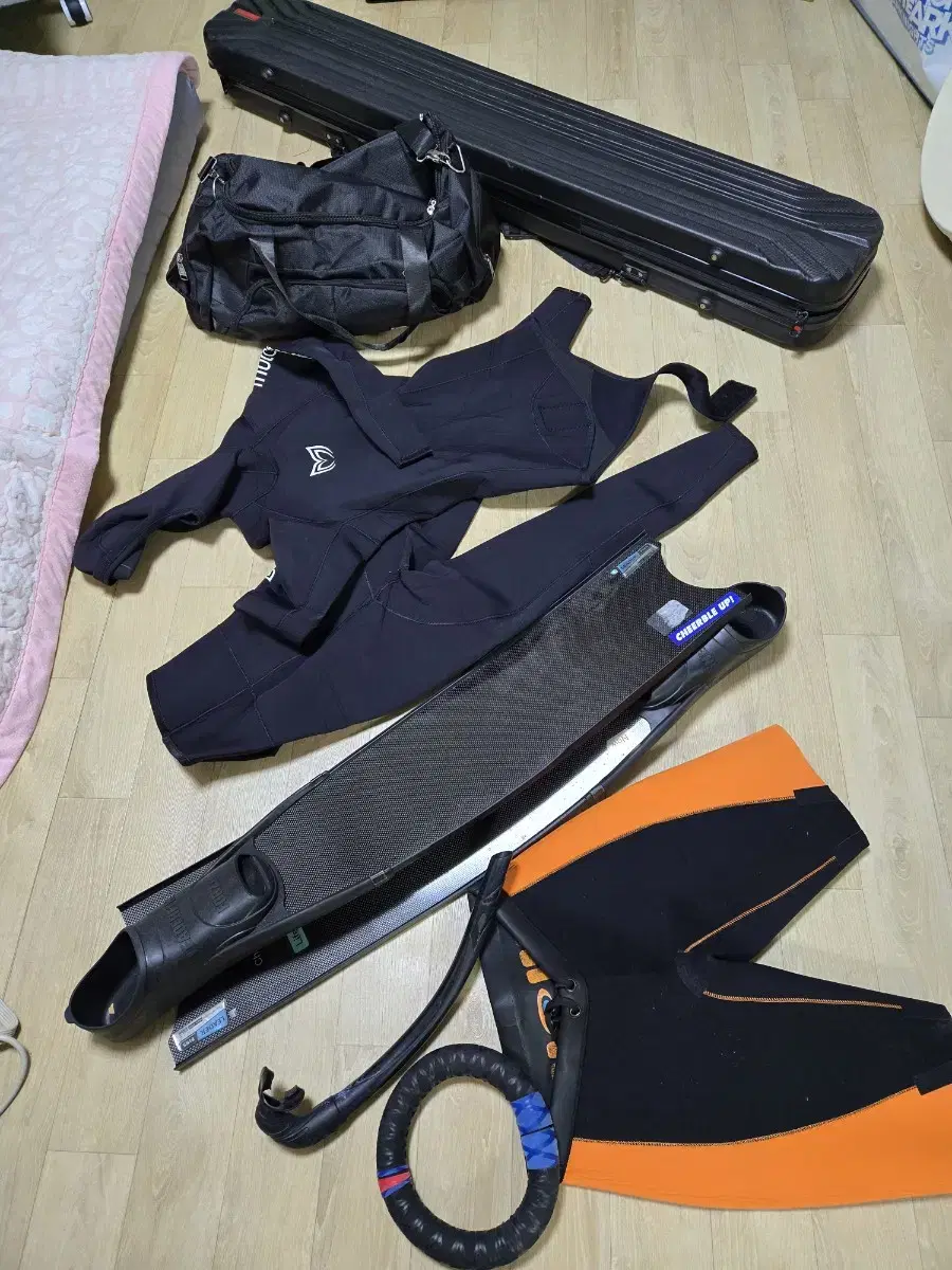 프리다이빙 장비 몰차노브 수트 판매합니다