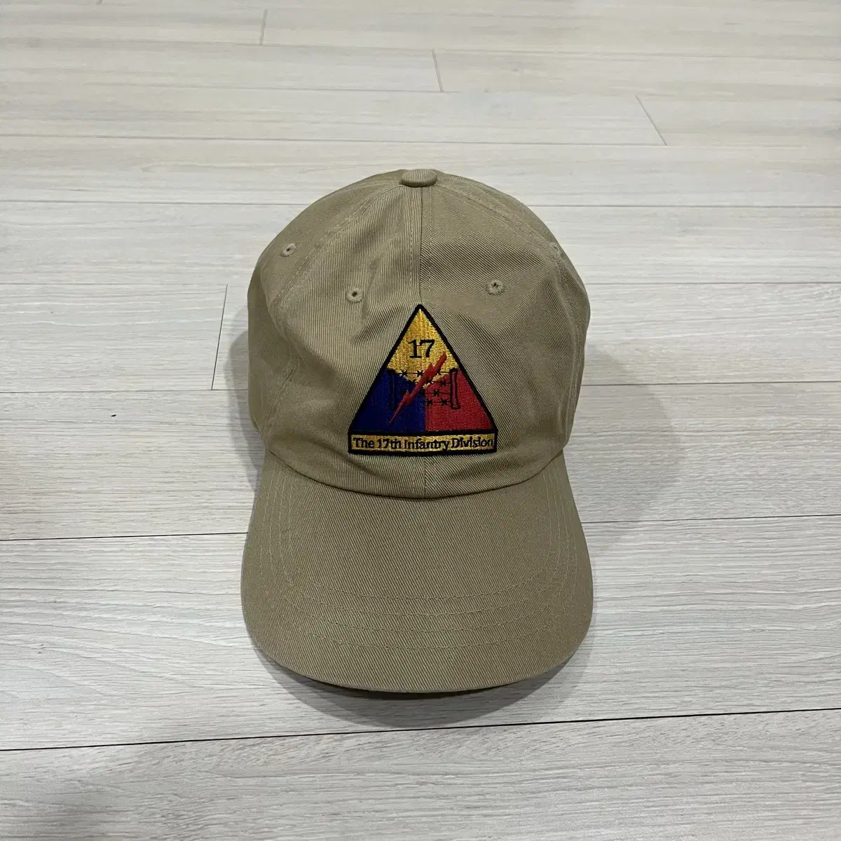 듀테로 DTR1938 17th D.I.V. Cap Beige 팝니다