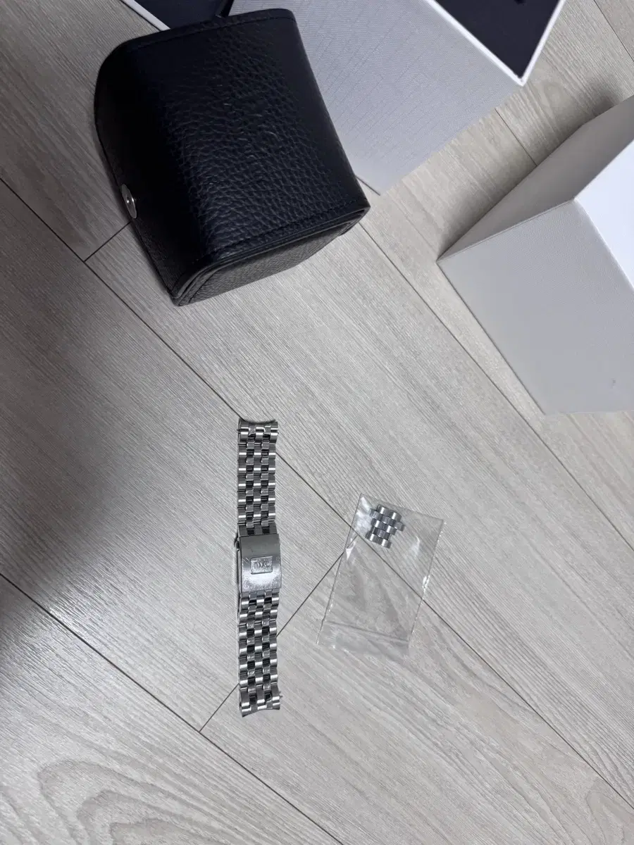 iwc 마크18 유광 브레이슬릿