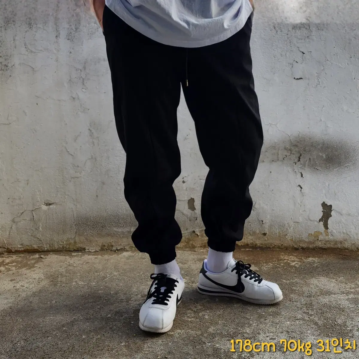 Wearing shot )) Seven Cell Banding Jogger