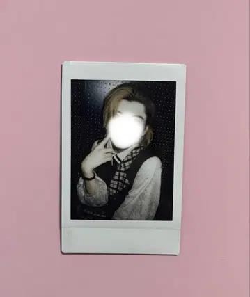 유손 러브시크 핑 폴라로이드 발렌타인 에라바레