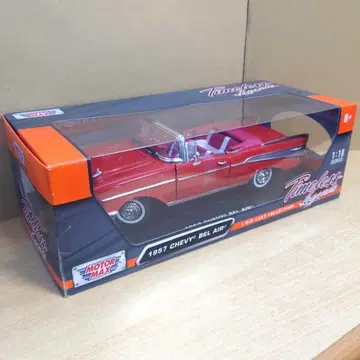1/18 시보레 라벨 에어컨 버치블 레드 1957 Chevy MM 제