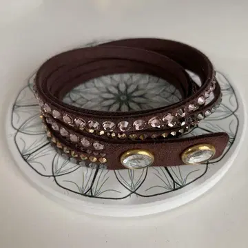 SWAROVSKI 스와로브스키 가죽 팔찌