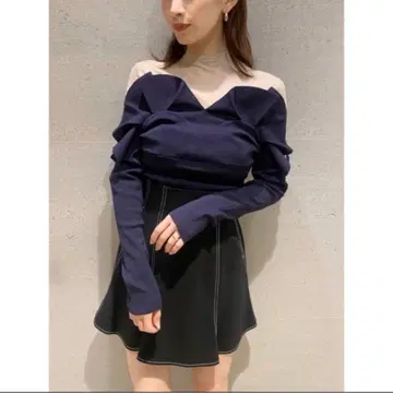 snidel 데콜테 시스루 도킹 니트 풀오버