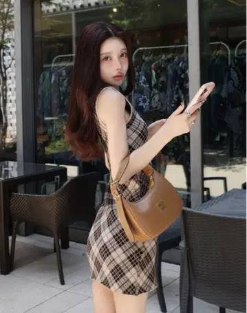 다리치 Darich 체크 자카드 슬리브리스 니트 미니 원피스