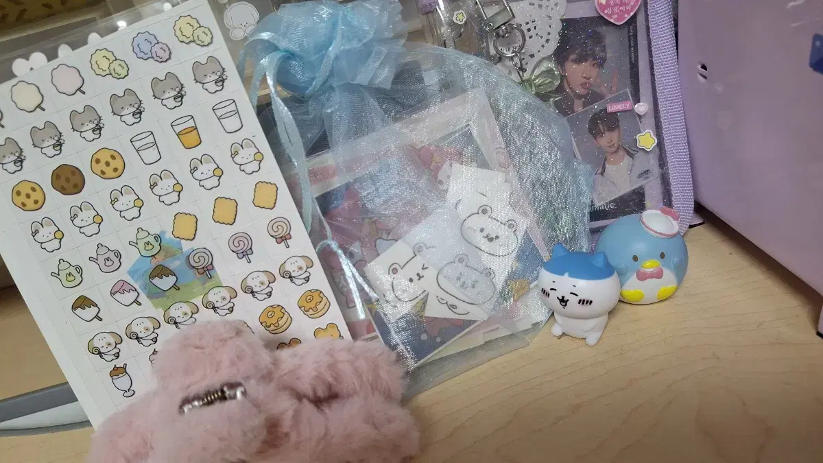 Random sticker -pack sold