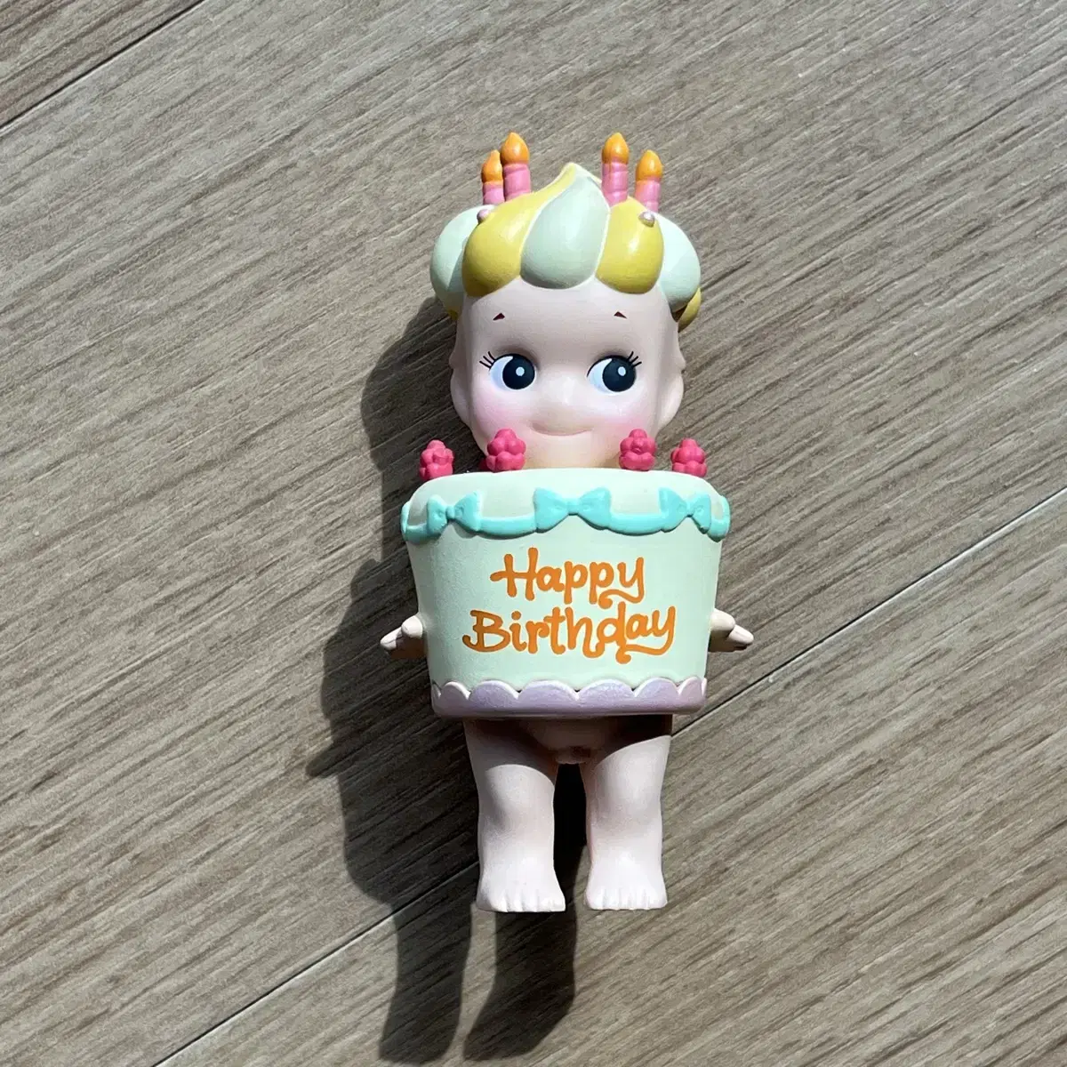 소니엔젤 생일케이크 피규어