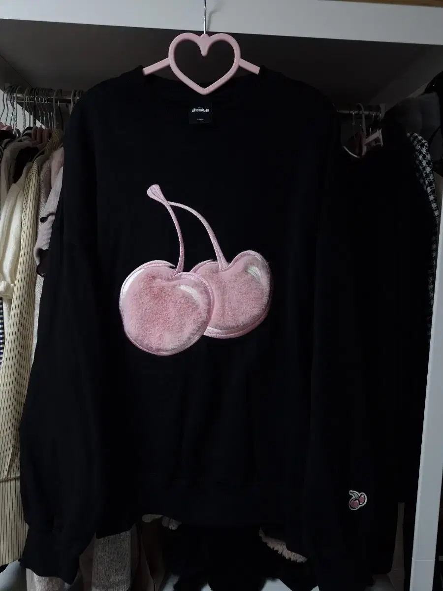 kirsh Kirsh Aristocat Limited Collaboration Black x Pink Man to Man