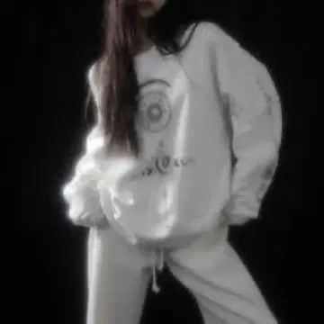 MELT THE LADY horoscope sweat white 천칭자리