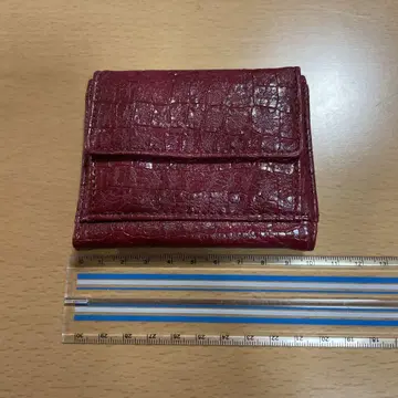 와인 레드 크로커다일풍 3단 폴더형 지갑