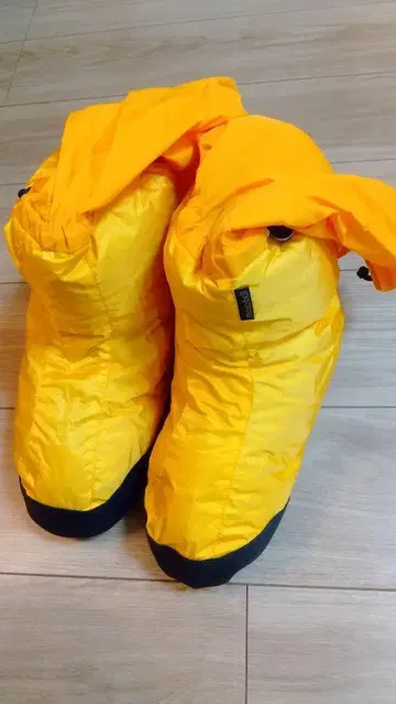 몽벨 다운 발 워머 24.0~26.0cm 미사용품 GORE