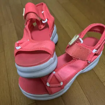 NONAME 샌들