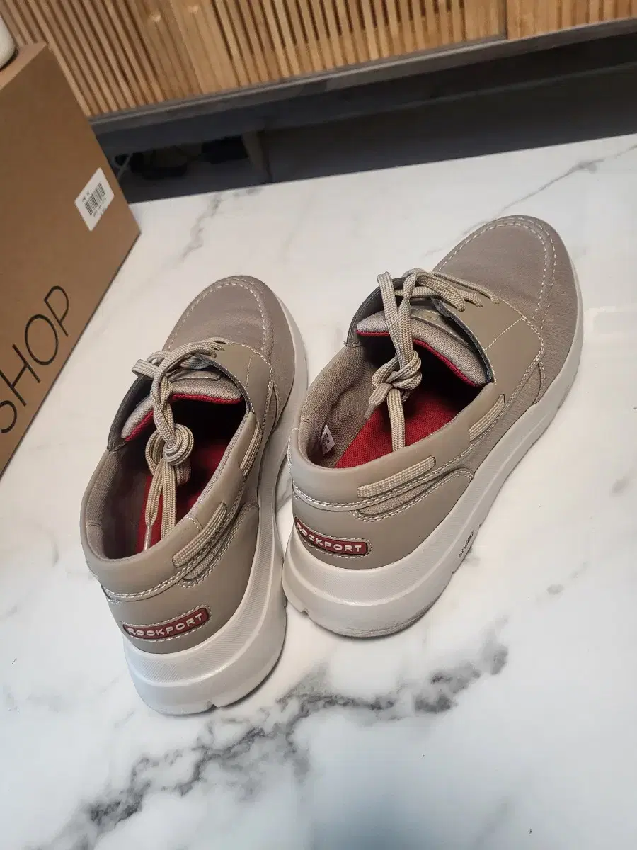 Rockport Loafer (size 265)