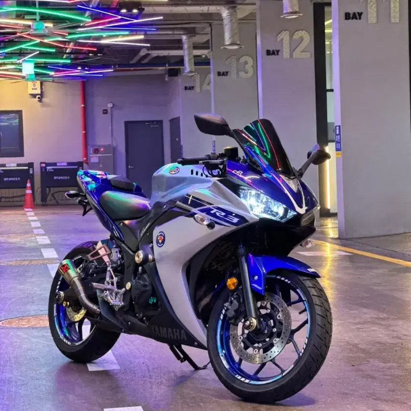 Motorcycle R3 Color YAMAHA | 야마하 Model: Yamaha R3 Color: Blue Displacement: 300C video call ...