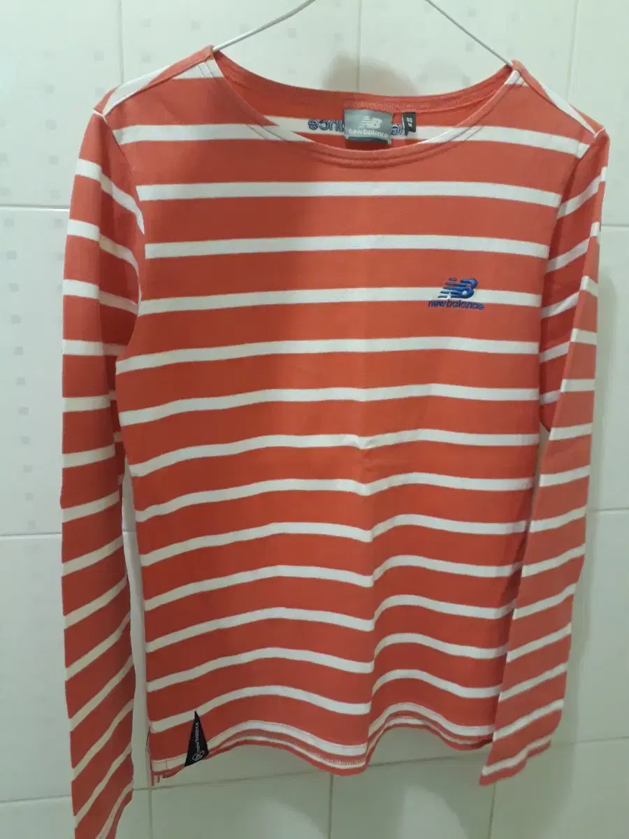 Newbalance 뉴발란스 스트라이프 긴팔티셔츠 90(M)
