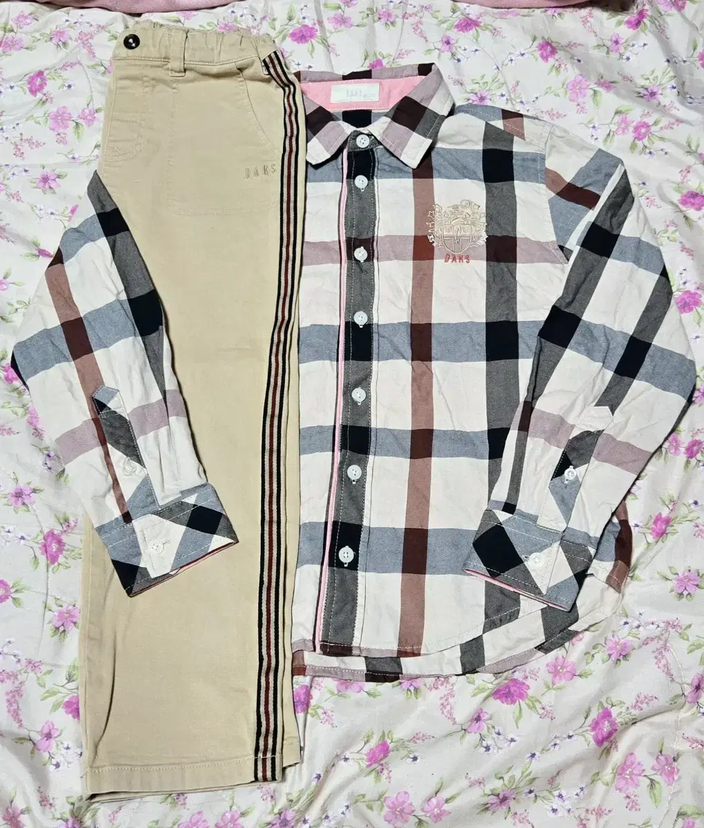Kids' size 130 Daks Kids top and bottom set, jacket, and shorts, 5 pieces in bulk