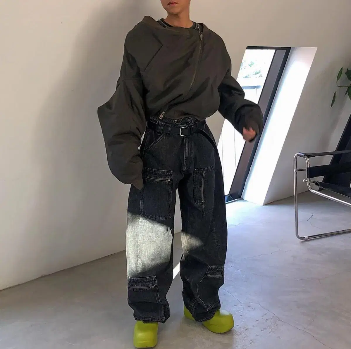 Y Project Upside Down Bomber