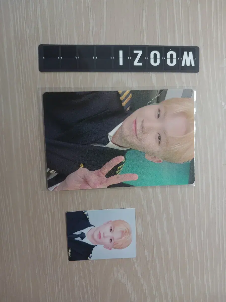 세븐틴 우지 항공틴 포카, 증명사진, 이름표