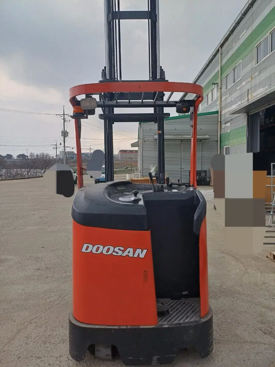 두산 2톤 입식 지게차 6900mm