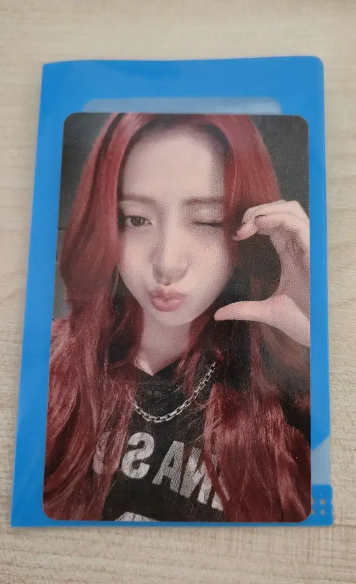 huh yunjin Photocard