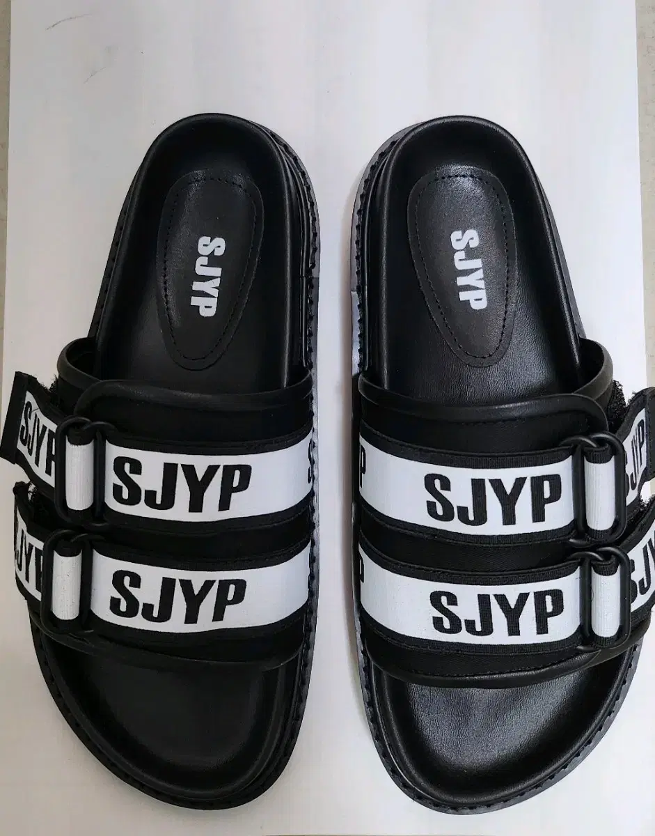 SJYP Sandals