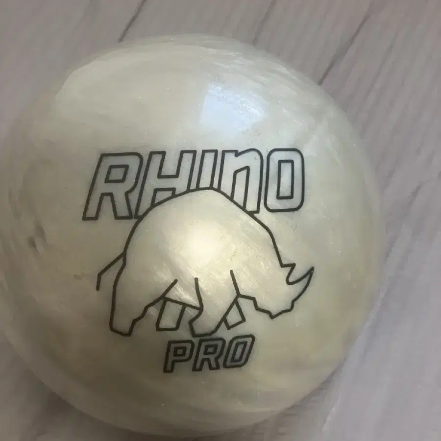 【最新】【新品未使用】IVORY RHINO PRO 14ポンド 最新】【新品未使用】IVORY RHINO PRO 14ポンド Brunswick Ivory