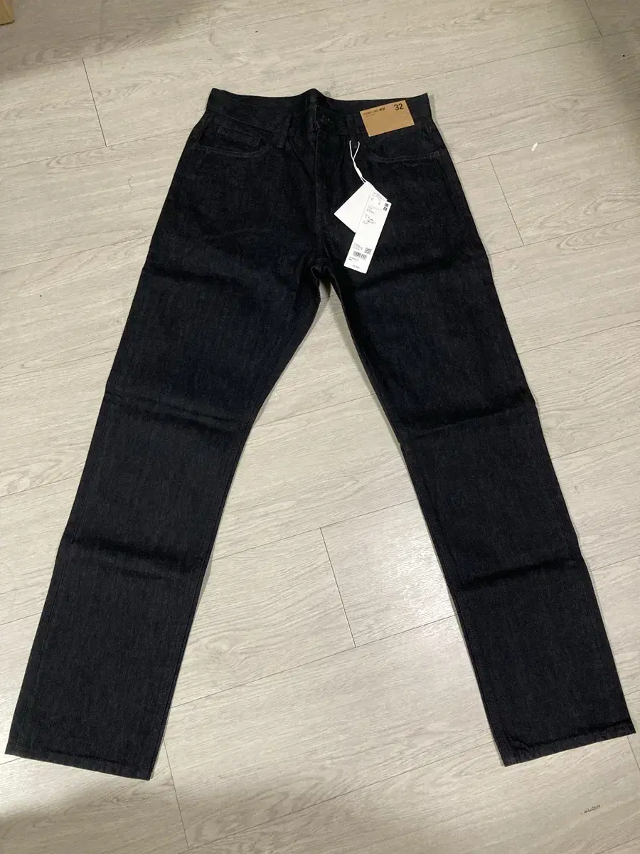 [32] Helmut Lang x Uniqlo Classic Cut jin 09 black