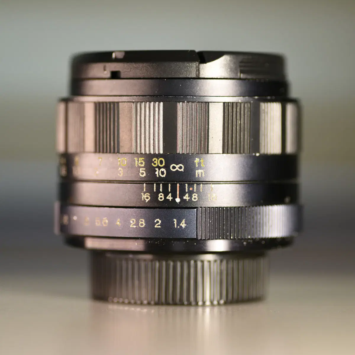 Yashinon DS 50mm f1.4 #야시카,#올드렌즈,#50.4,#빈티지,#m42 on