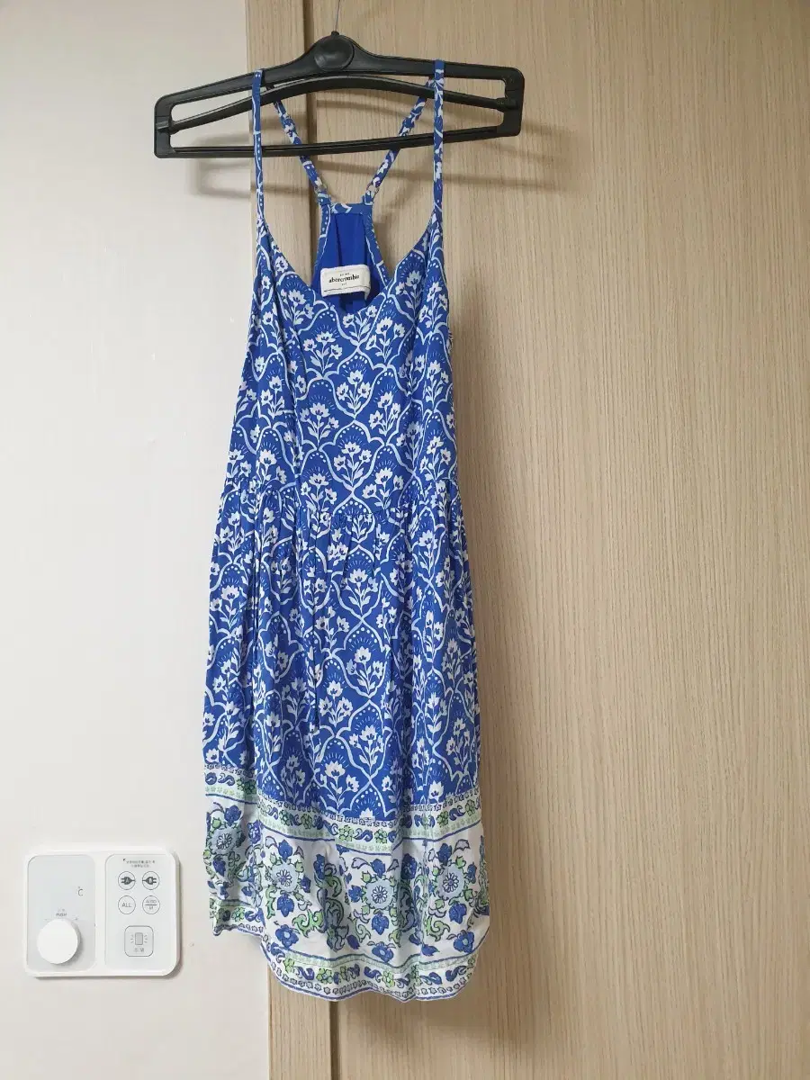 s) Abecrombie & Fitch Tank Top