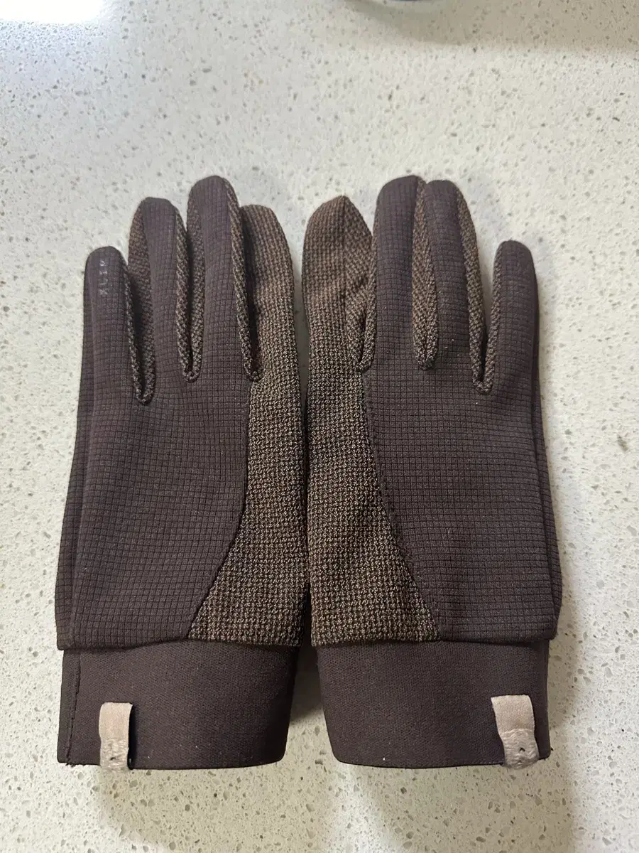 Xlim Exlim ep.4 01 gloves Brown gloves
