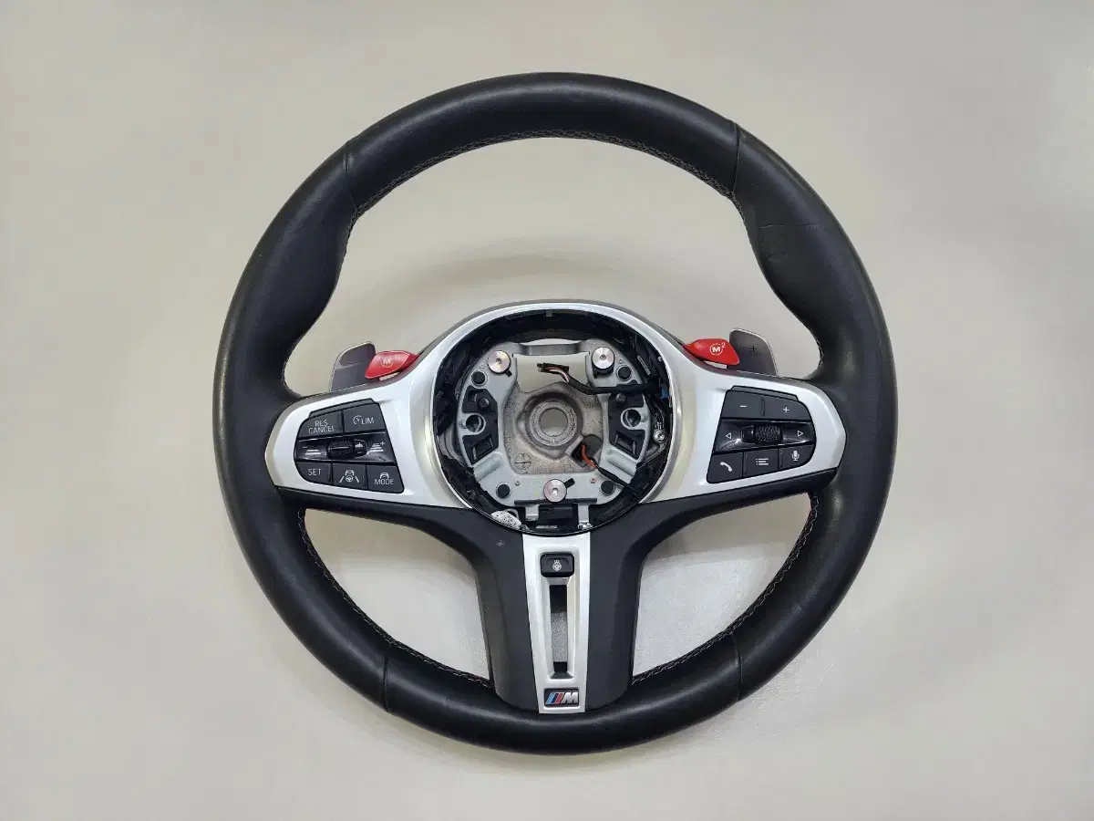 BMW G30 M5 Steering Wheel (2020 model)