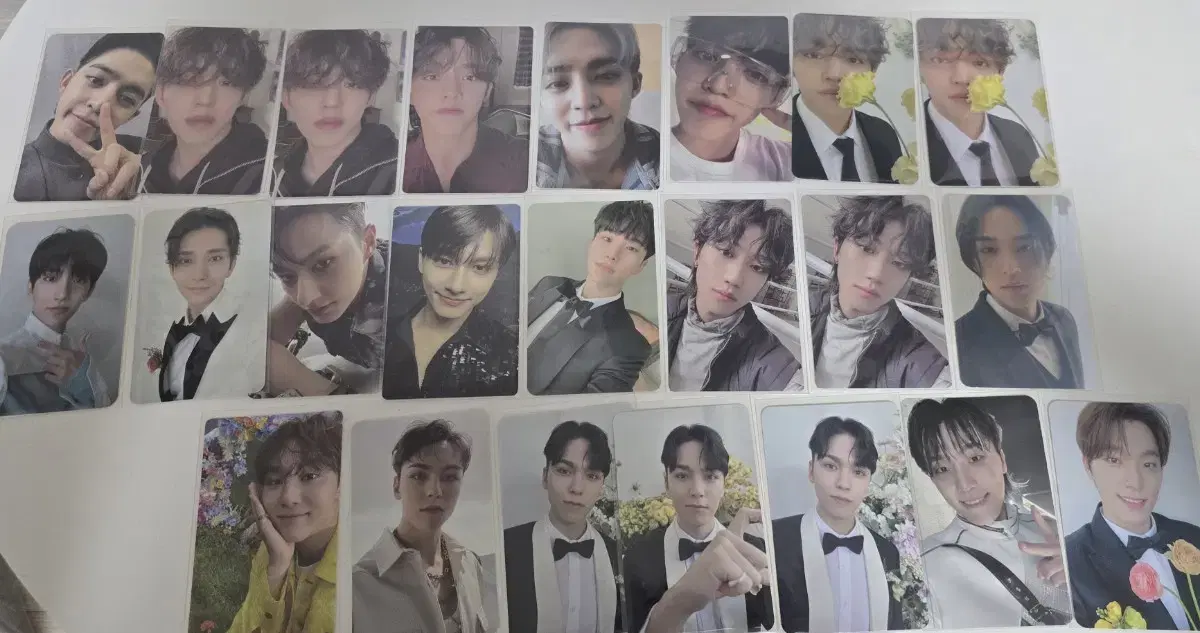 세븐틴 앨범 포카 에스쿱스정한조슈아준호시원우우지디에잇민규도겸승관버논디노