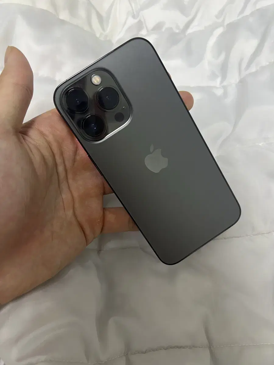 새거급 아이폰 13pro 128 그래파이트