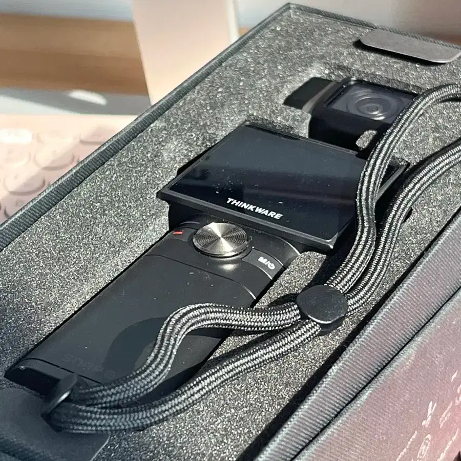 팅크웨어 스냅지 짐벌카메라 브이로그카메라 (구성품없음)