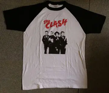 The CLASH 래글런 티셔츠 XL